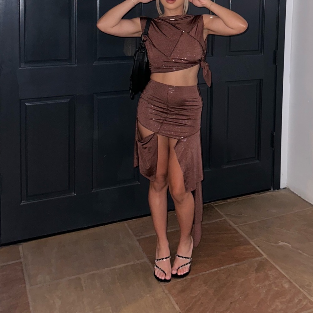 Coucoo UPSALA Top & Skirt in the color Tamarind Skin (Sparkly Brown)